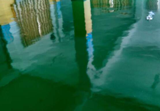 甘肅現代職業(yè)學(xué)院實(shí)驗室環(huán)氧自流平地坪施工案例