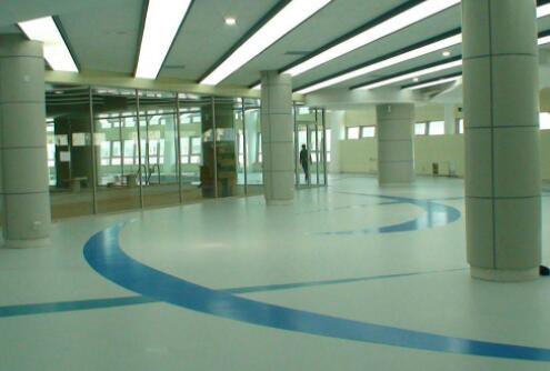 蘭州環(huán)氧地坪和PVC塑料地板的區別